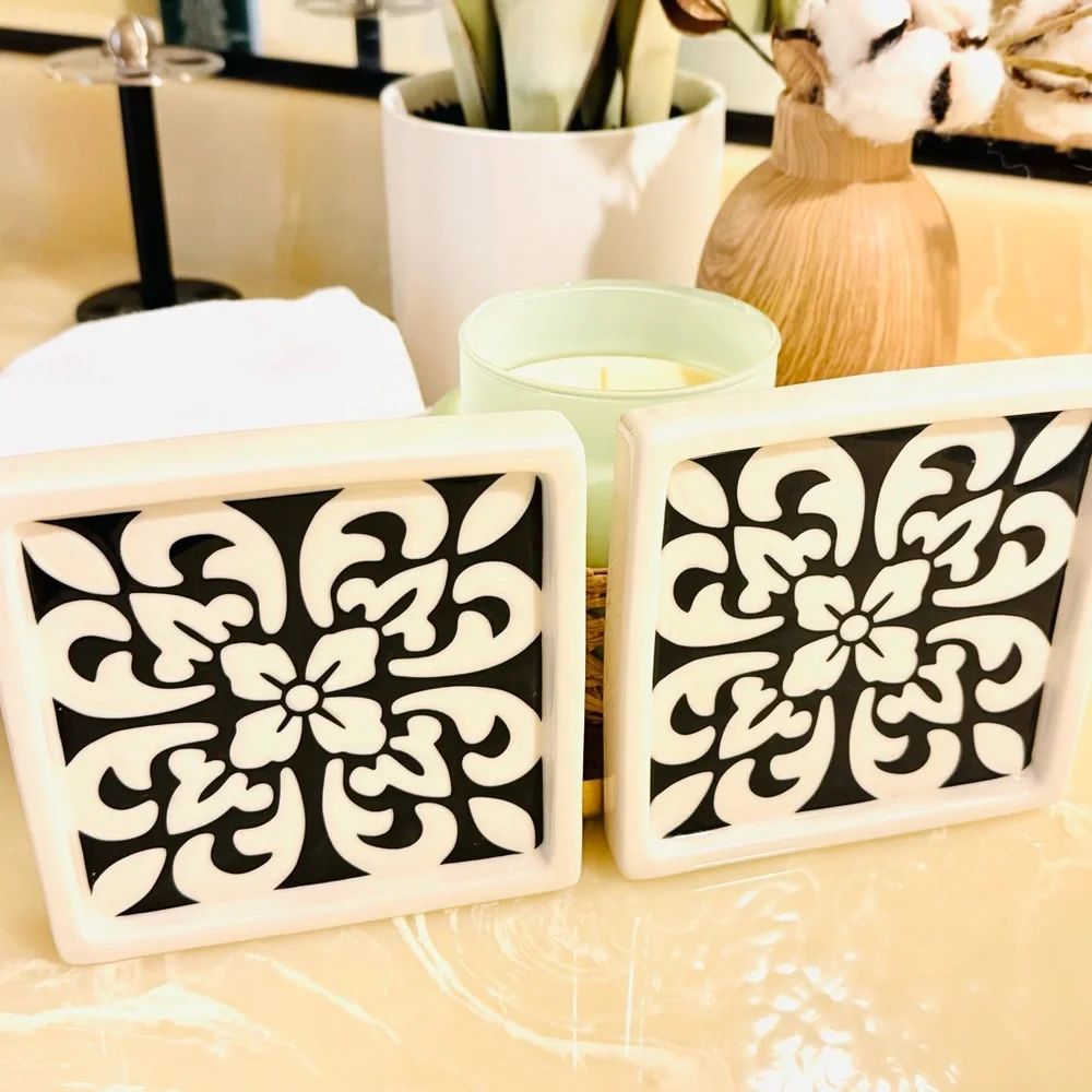 OPALHOUSE NWT Mallorca Ceramic Soap Dish Set of 2